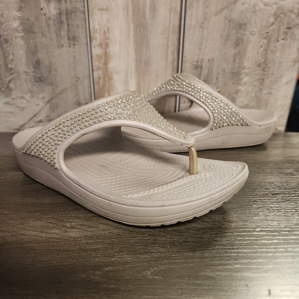 Crocs Capri V Shimmer Flip Flops Womens W9 Gray Rhinestone Wedge Sandal Sparkle